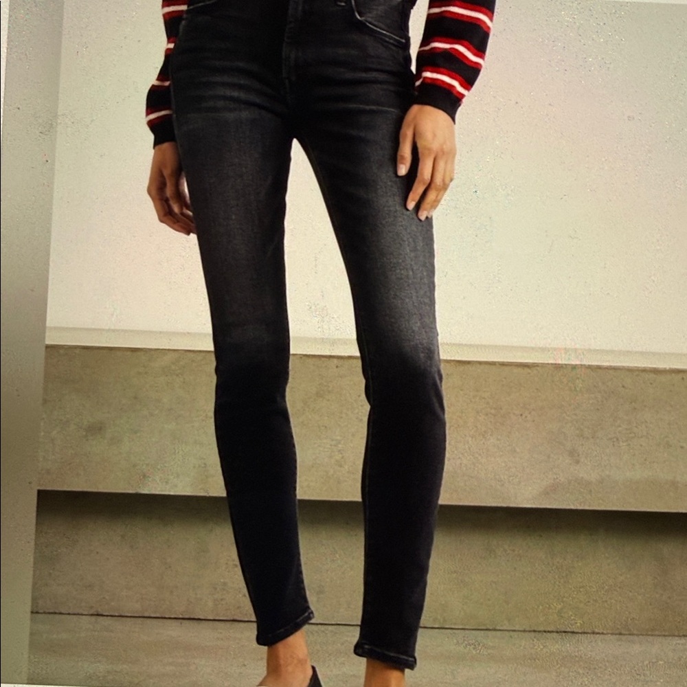 Mother The Looker Night Hawk Skinny Jeans
Black size 27